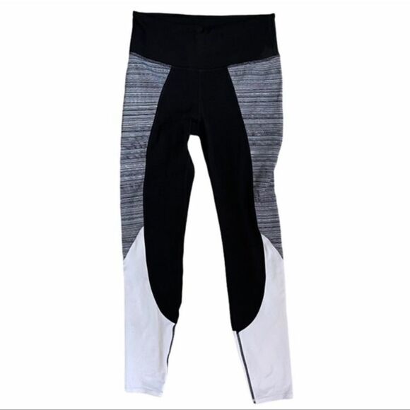 Athleta High Rise Jacquard Flow Chaturanga Tight M - Picture 2 of 9